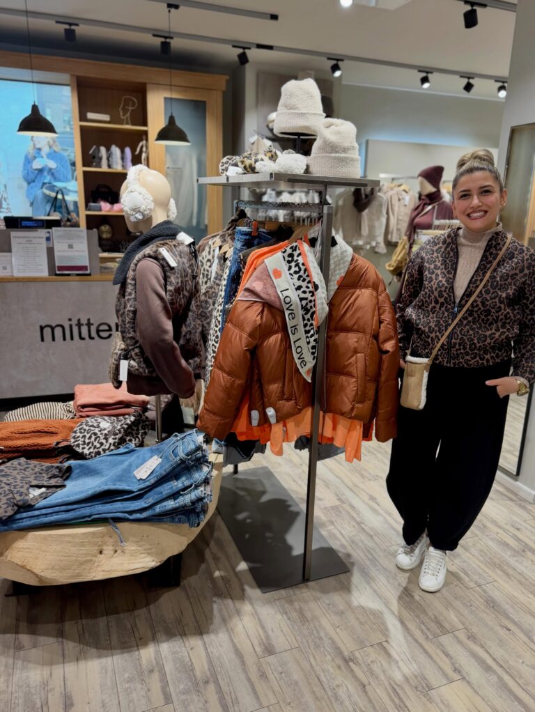 Instagram post from modevanbuer_mittendrin. This post is in position 1.